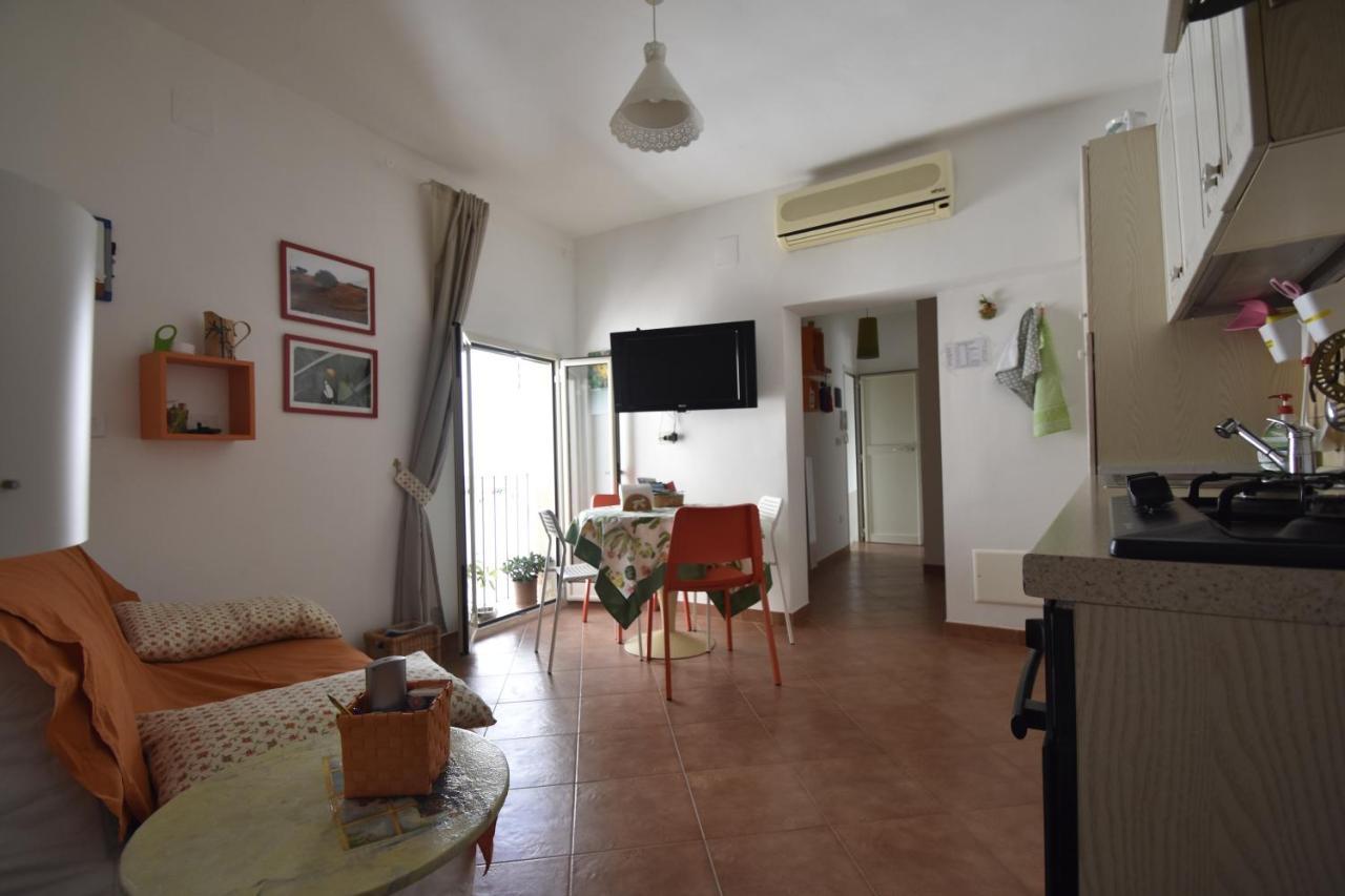 Casa Rosilu Villa โมโนโปลี ภายนอก รูปภาพ